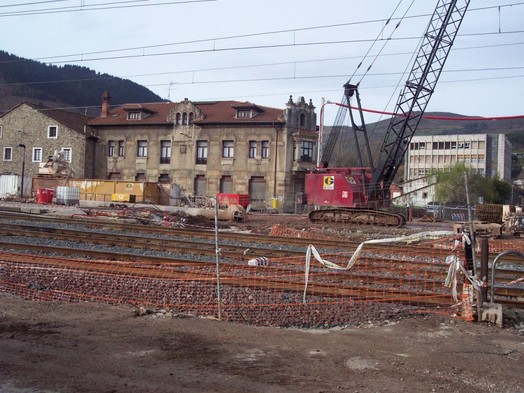 top image